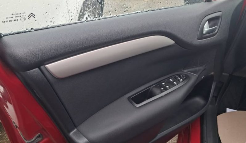 
								CITROEN C4 1.6 HDI 110CV completo									